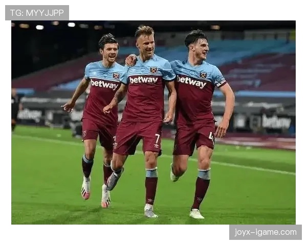 西汉姆传奇重返球场，助力年轻球员状态回暖