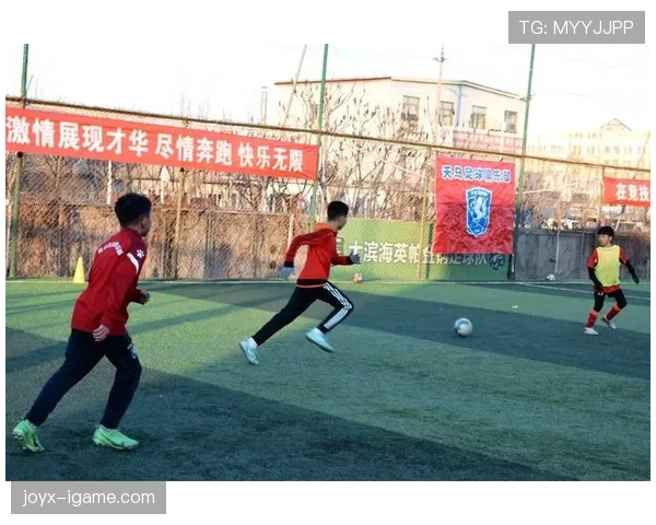 足球新星闪耀赛场，未来之星展现惊人潜力引热议